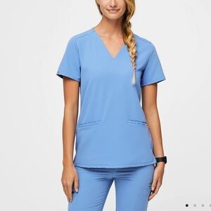 Ceil Blue Figs Scrub Top